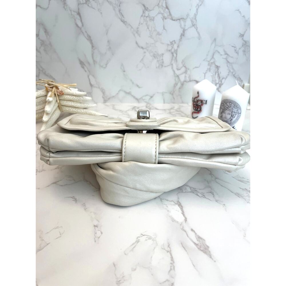 Coach Metallic Cream/Off-White Colored Soft Pleated Leather Shoulder Bag EUC - Picture 10 of 11